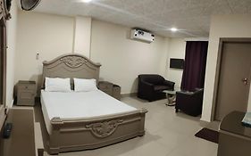 Rysons Continental Hotel
